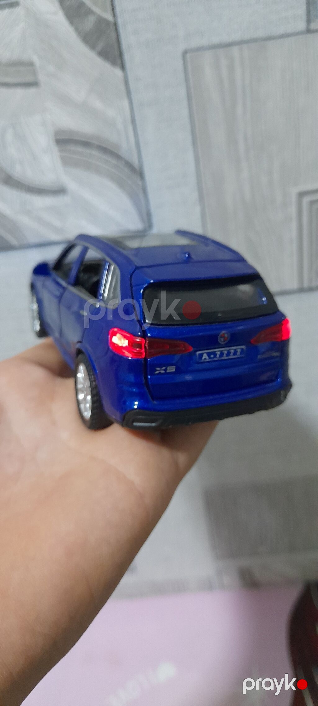 Bmw x5 1:32 Ölçüdə Təzədir Səsli və İşıqlı Hər yeri açılır Zərli göy — Modellar, Bakı (2)