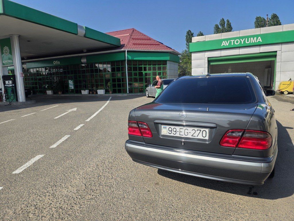 Mercedes E 270, 2.7 L, 1999 il, 370 500 km — Avtomobillər, Astara (7)