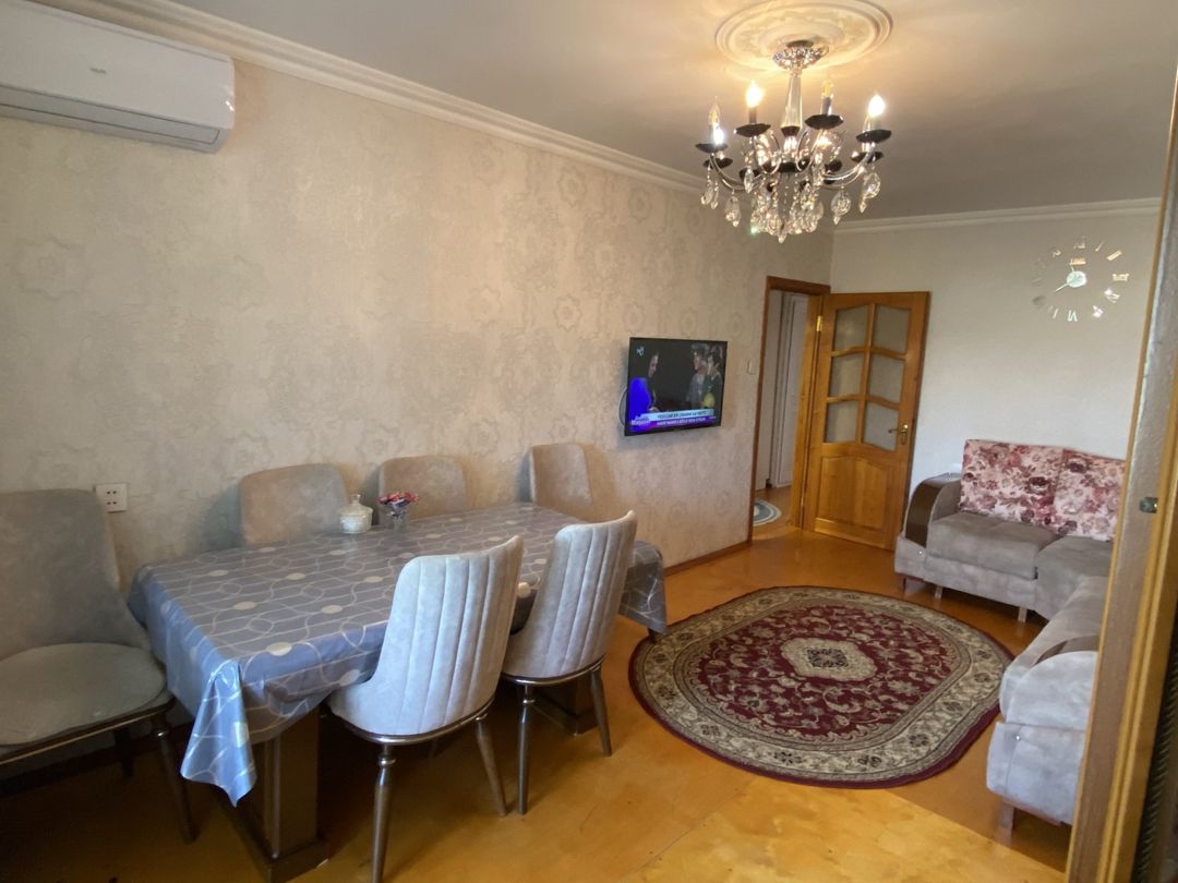 Satılır 4 otaqlı köhnə tikili 72 m² — Mənzil, Bakı (2)