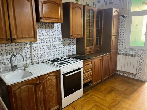 3-otaqlı mənzil kirayə verilir, Qara Qarayev m., 90 m² — Bakı