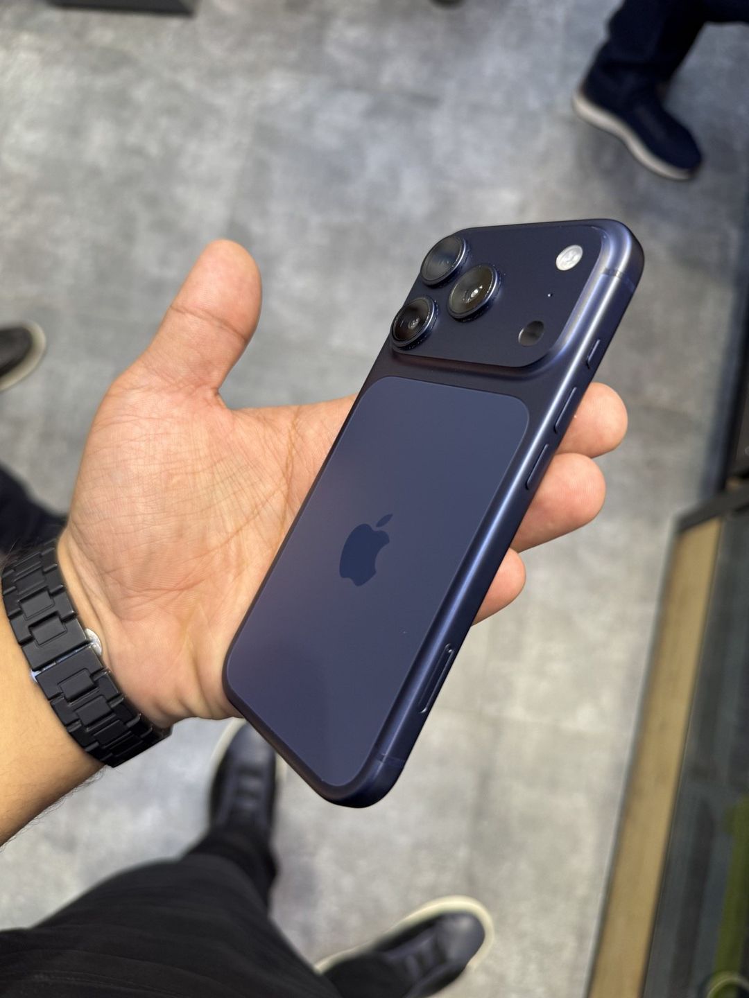 Apple iPhone 17 Pro Deep Blue 256GB/12GB — Smartfonlar, Bakı (3)