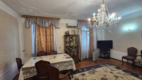 İcarəyə verilir 3 otaqlı köhnə tikili 80 m² — Bakı