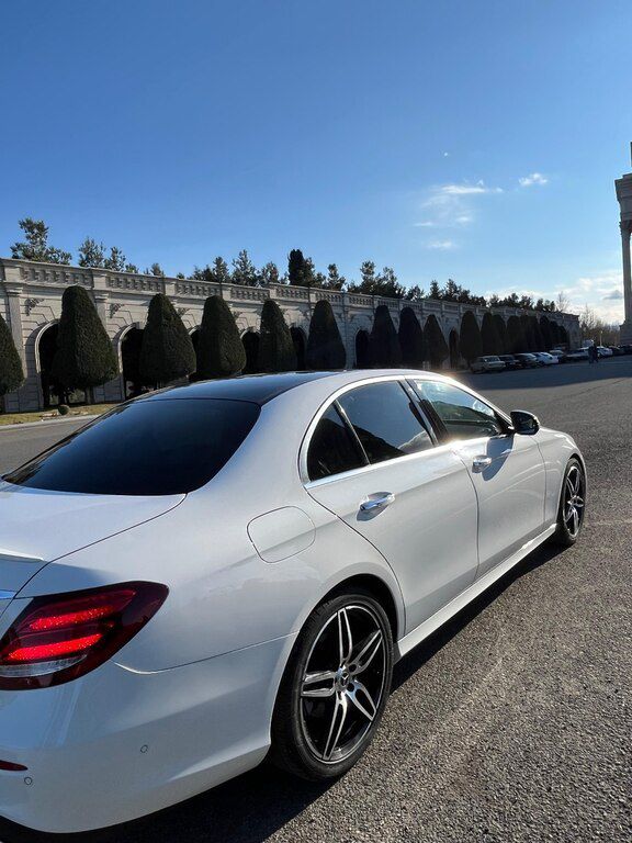 Mercedes E 300, 2.0 L, 2017 il, 134 000 km — Avtomobillər, Gəncə (10)