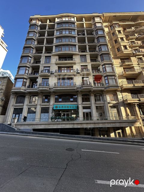 Satılır obyekt 171 m²
