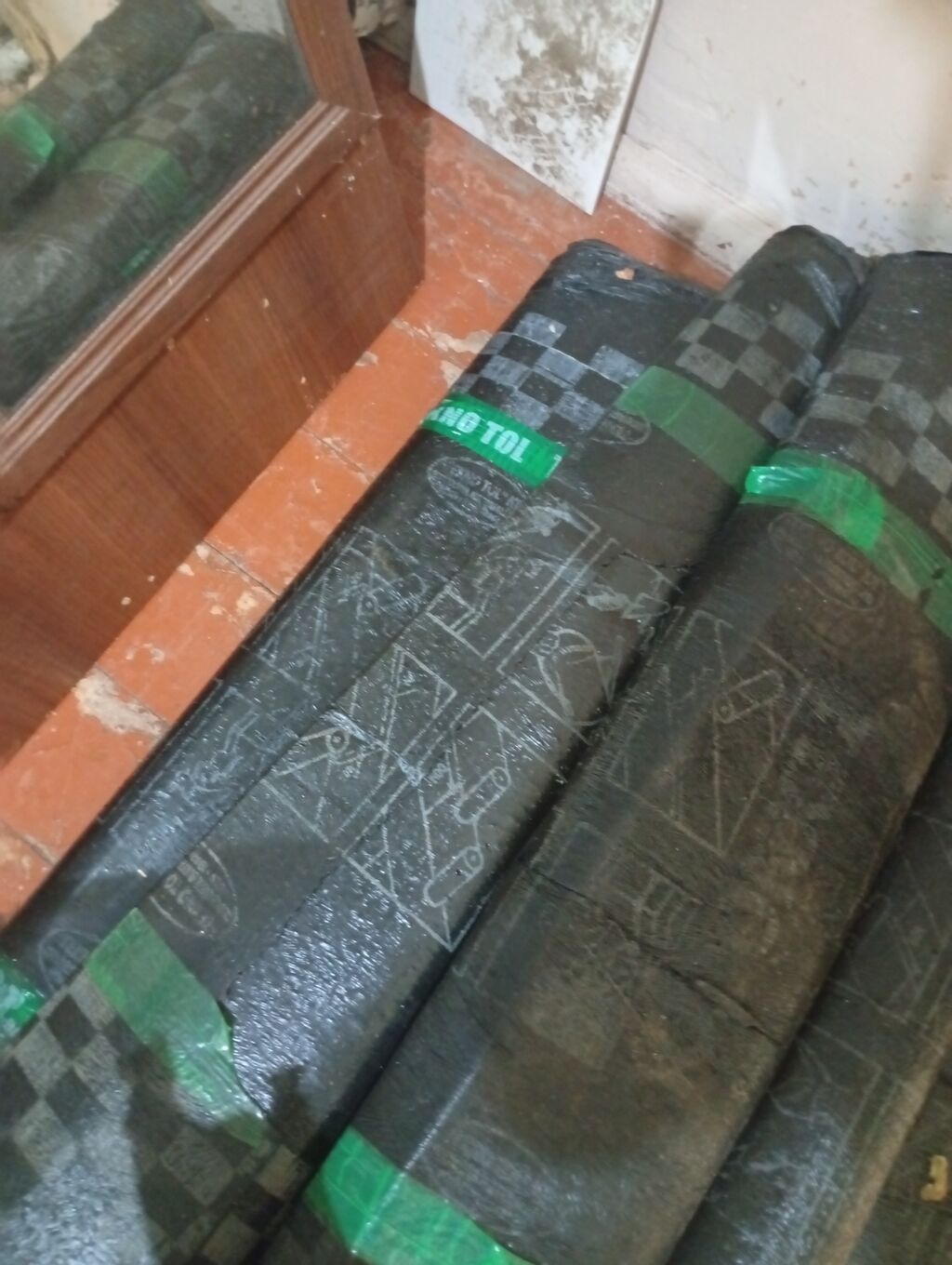 Məhsul: Bitum əsaslı rulon hidroizolyasiya materialı Təsvir — İzolə materialları, Bakı (2)