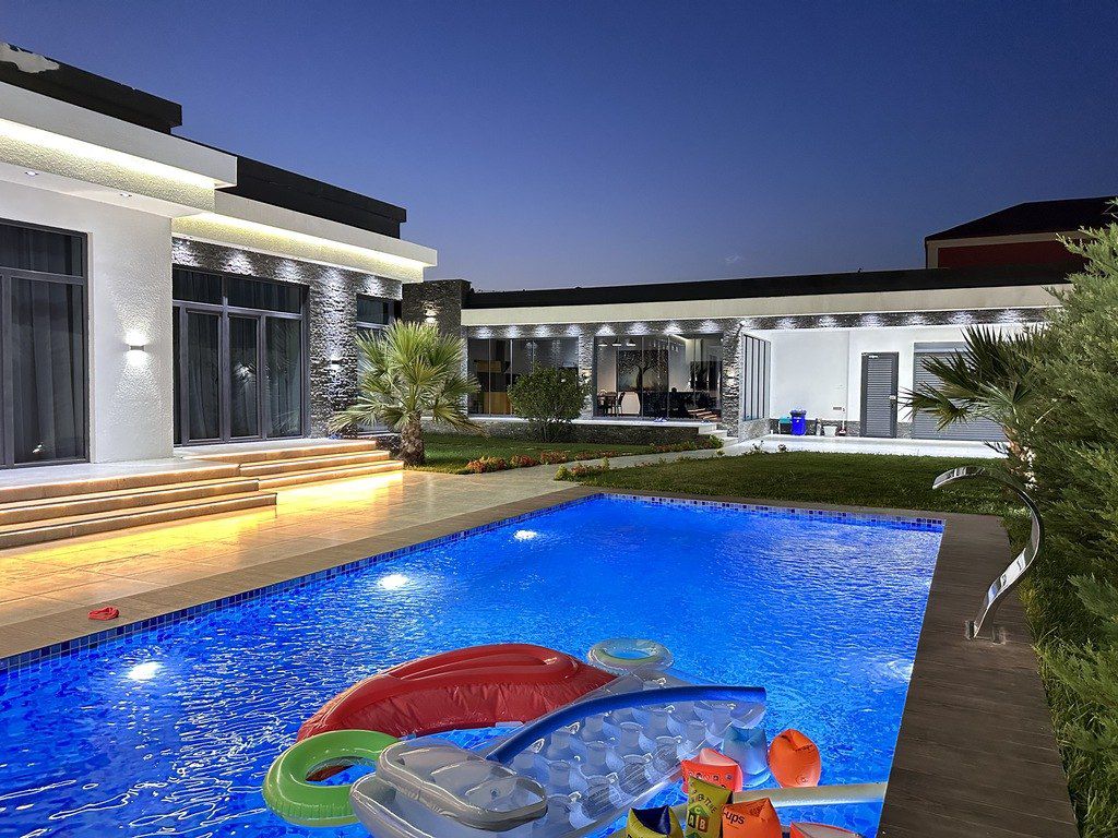 İcarəyə verilir 6 otaqlı həyət evi/bağ evi 350 m² — Ev, villa, Bakı (11)