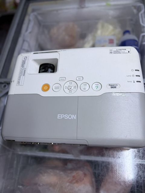 Epson PowerLite 96W proyektor - Brend/model: Epson PowerLite 96W — Güzdək