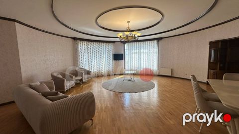 İcarəyə verilir 5 otaqlı yeni tikili 240 m²