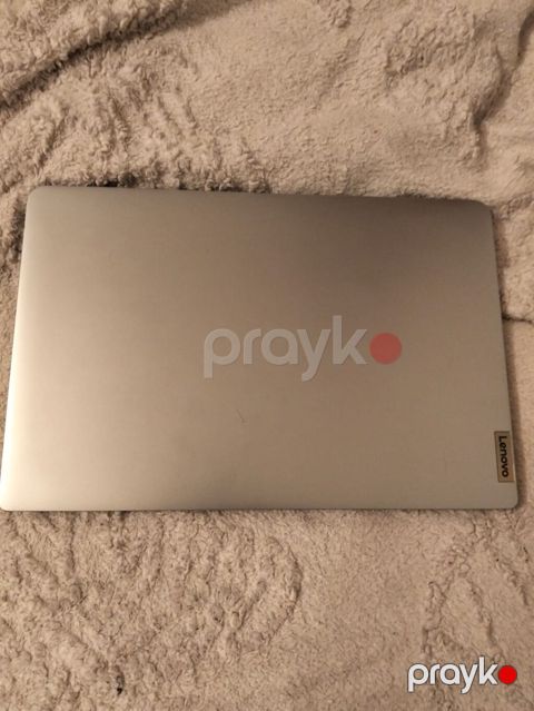 Ucuz qiymete bomba laptop is ucun tertemiz ustunde bidene cizig var — Digah