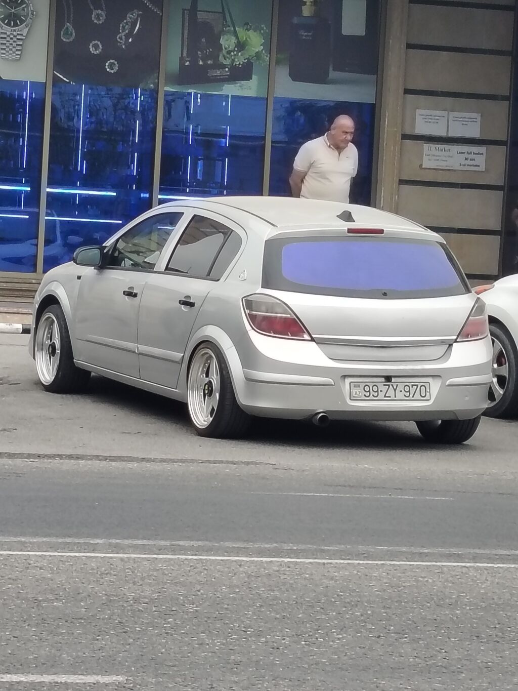 Borbet r17 6 edetdi 4 eynidi 2 si enli olandi arxalara vurmaq ucun — Avto, Digah (3)