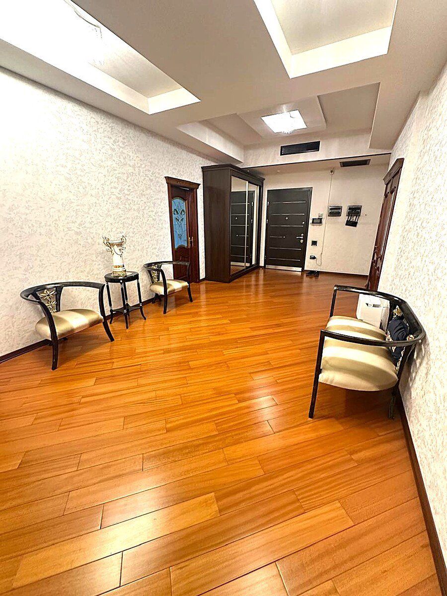 Satılır 5 otaqlı yeni tikili 280 m² — Mənzil, Bakı (5)
