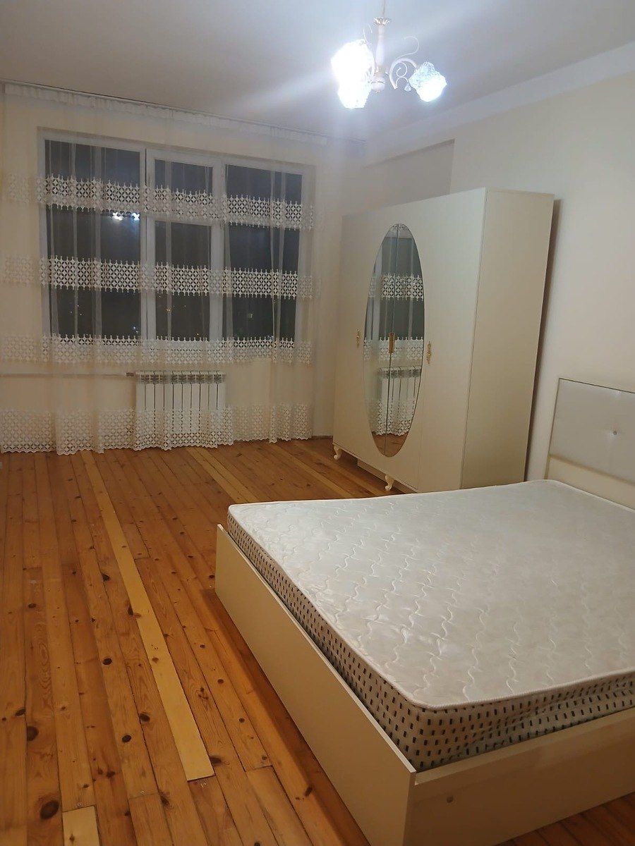 İcarəyə verilir 3 otaqlı köhnə tikili 125 m² — Mənzil, Bakı (8)