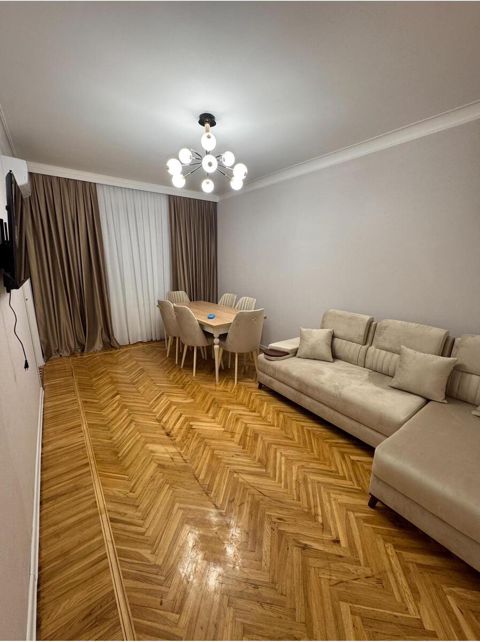 İcarəyə verilir 2 otaqlı köhnə tikili 60 m² — Bakı