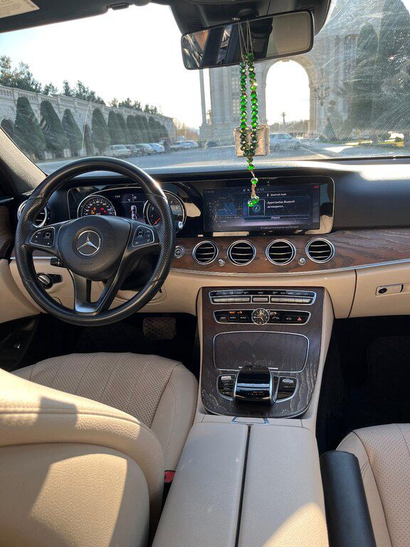 Mercedes E 300, 2.0 L, 2017 il, 134 000 km — Avtomobillər, Gəncə (6)