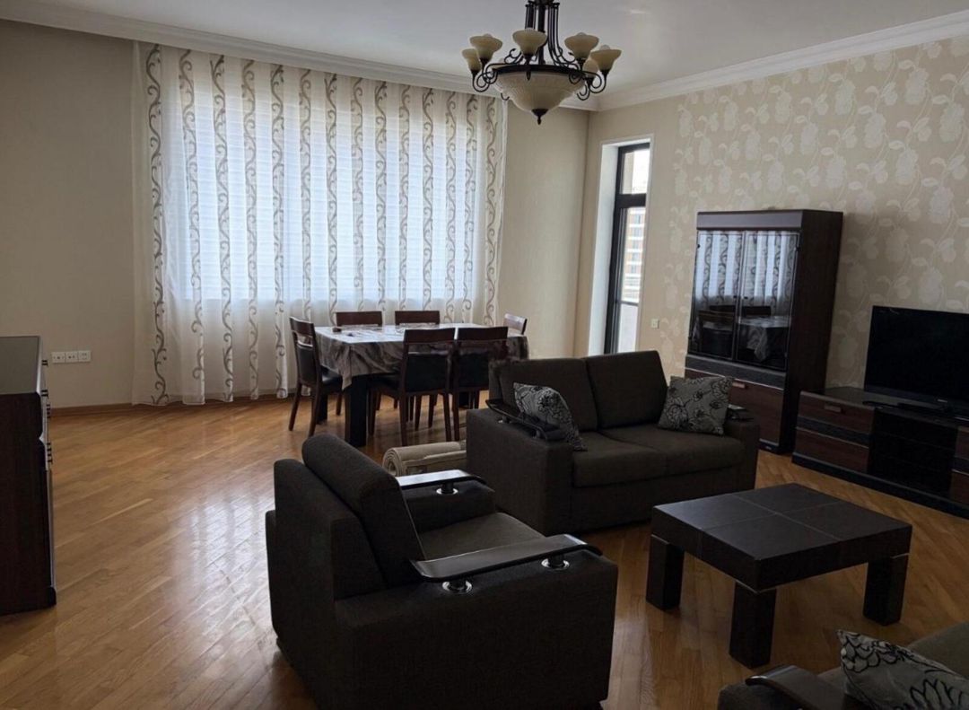 İcarəyə verilir 3 otaqlı yeni tikili 152 m² — Mənzil, Bakı (3)
