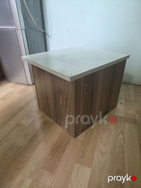 Vitrin eni 40 uzunlugu 45 hundurluyu 35 sm — Bakı