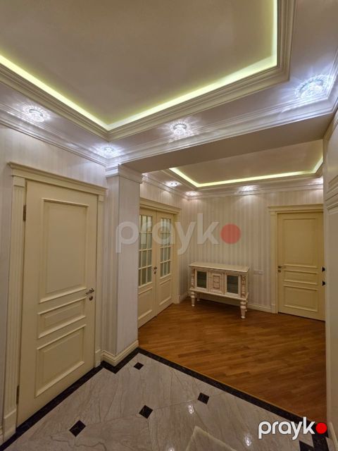 Satılır 3 otaqlı yeni tikili 110 m²