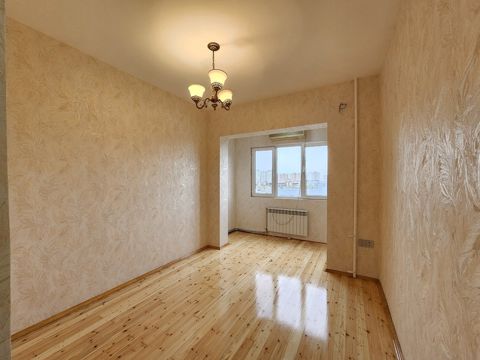 Satılır 2 otaqlı köhnə tikili 48 m² — Bakı