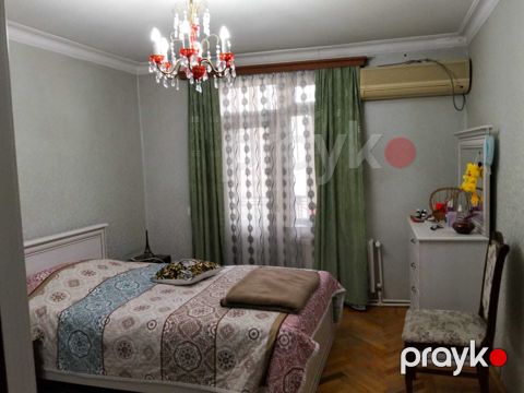 Satılır 3 otaqlı köhnə tikili 70 m² — Bakı
