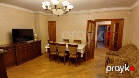 İcarəyə verilir 2 otaqlı köhnə tikili 64 m²