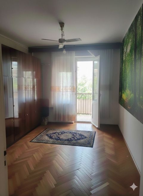 Satılır 2 otaqlı köhnə tikili 68 m² — Bakı