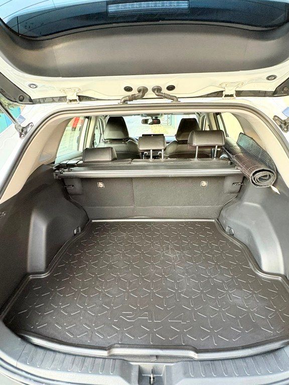 Toyota RAV4, 2.5 L, 2023 il, 43 000 km — Avtomobillər, Bakı (4)