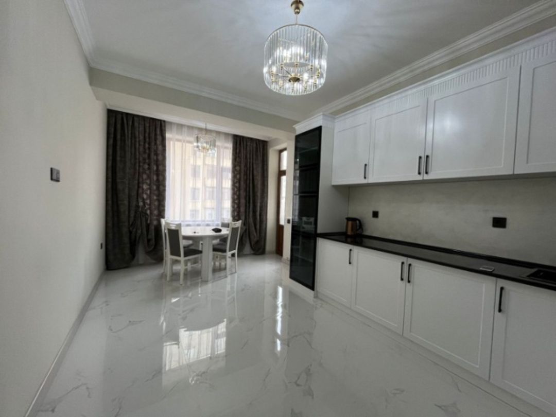 Satılır 3 otaqlı yeni tikili 135 m² — Mənzil, Bakı (2)