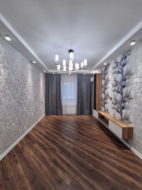Satılır 2 otaqlı köhnə tikili 70 m² — Bakı