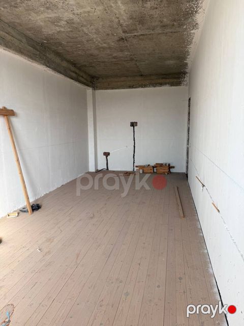 Satılır 2 otaqlı yeni tikili 81 m²