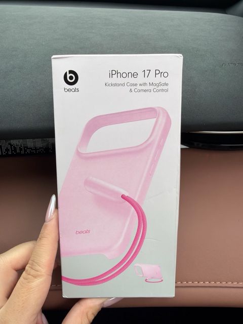 Apple iPhone 17 Pro Silver 256GB/12GB arxalığı — Bakı