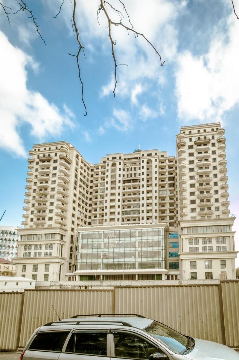 Satılır 4 otaqlı yeni tikili 216.1 m² — Mənzil, Bakı (9)