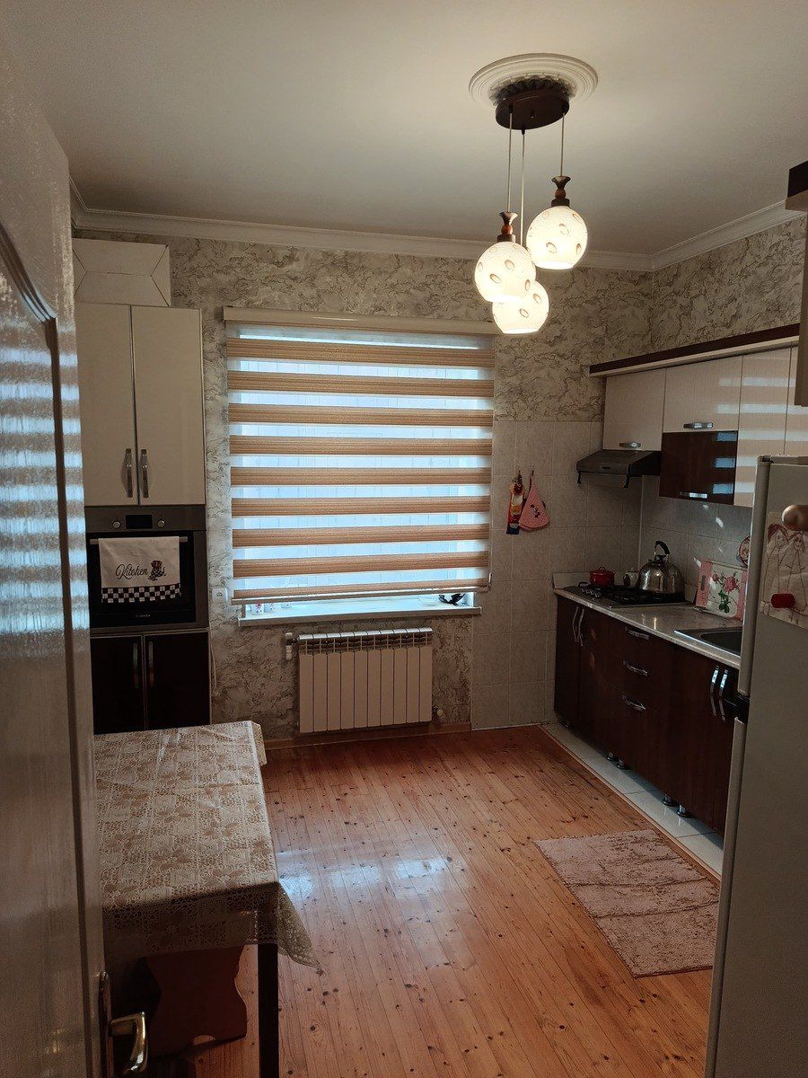 Satılır 7 otaqlı həyət evi/bağ evi 250 m² — Ev, villa, Bakı (9)