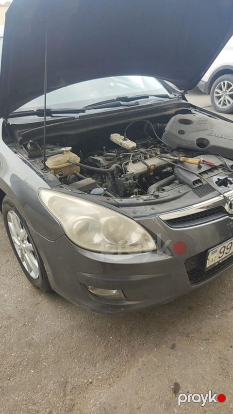 Hyundai i30 hatchback, 5 qapı, tünd boz rəng. - Benzin mühərriki