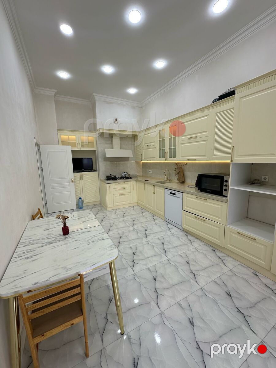 Satılır 3 otaqlı yeni tikili 140 m² — Mənzil, Bakı (2)