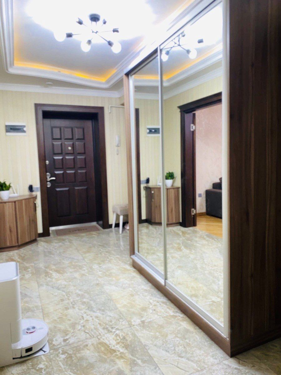 Satılır 3 otaqlı köhnə tikili 100 m² — Mənzil, Bakı (12)