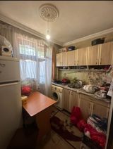 Satılır 1 otaqlı köhnə tikili 35 m² — Əli