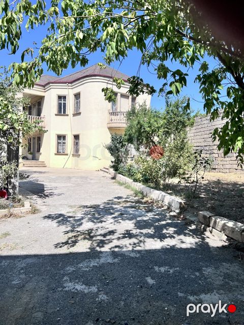 Satılır 6 otaqlı həyət evi/bağ evi 200 m²