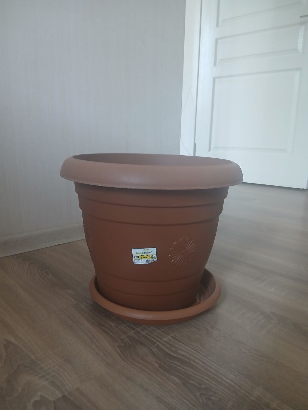 Plastik gül qabı – altlığı ilə birlikdə 13l tutumlu cemi 73 denedi 73 — Digər, Bakı (3)