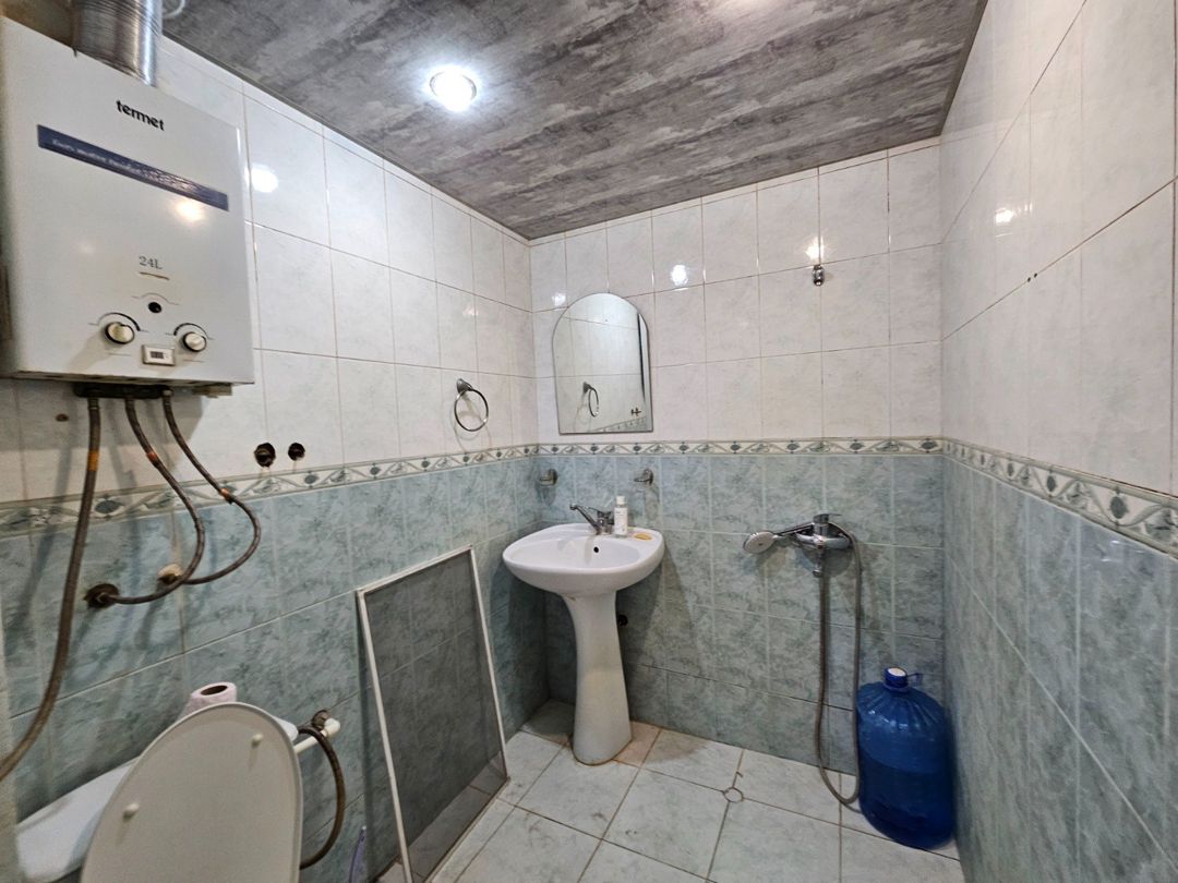 Satılır 2 otaqlı köhnə tikili 60 m² — Mənzil, Bakı (7)