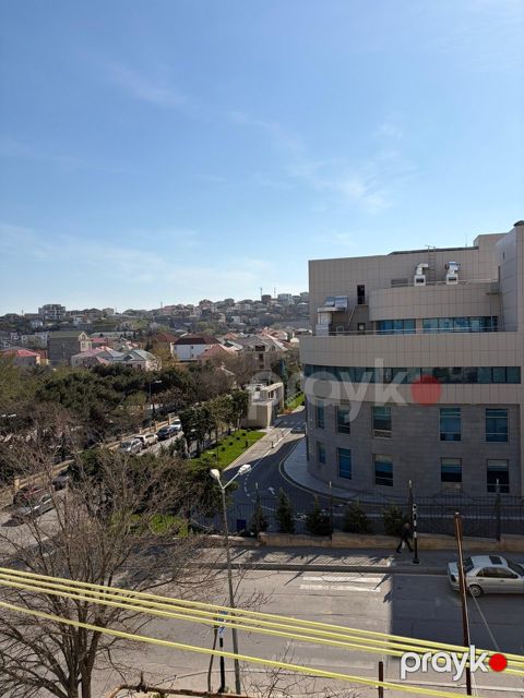 Satılır 2 otaqlı köhnə tikili 63 m²