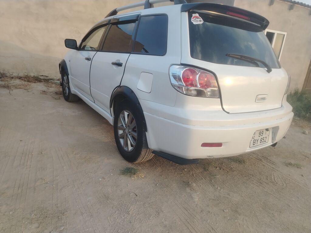 Mitsubishi Outlander, ağ rəng, 5 qapılı krossover/SUV. Xarici: - Ağ — Avto, Bakı (4)