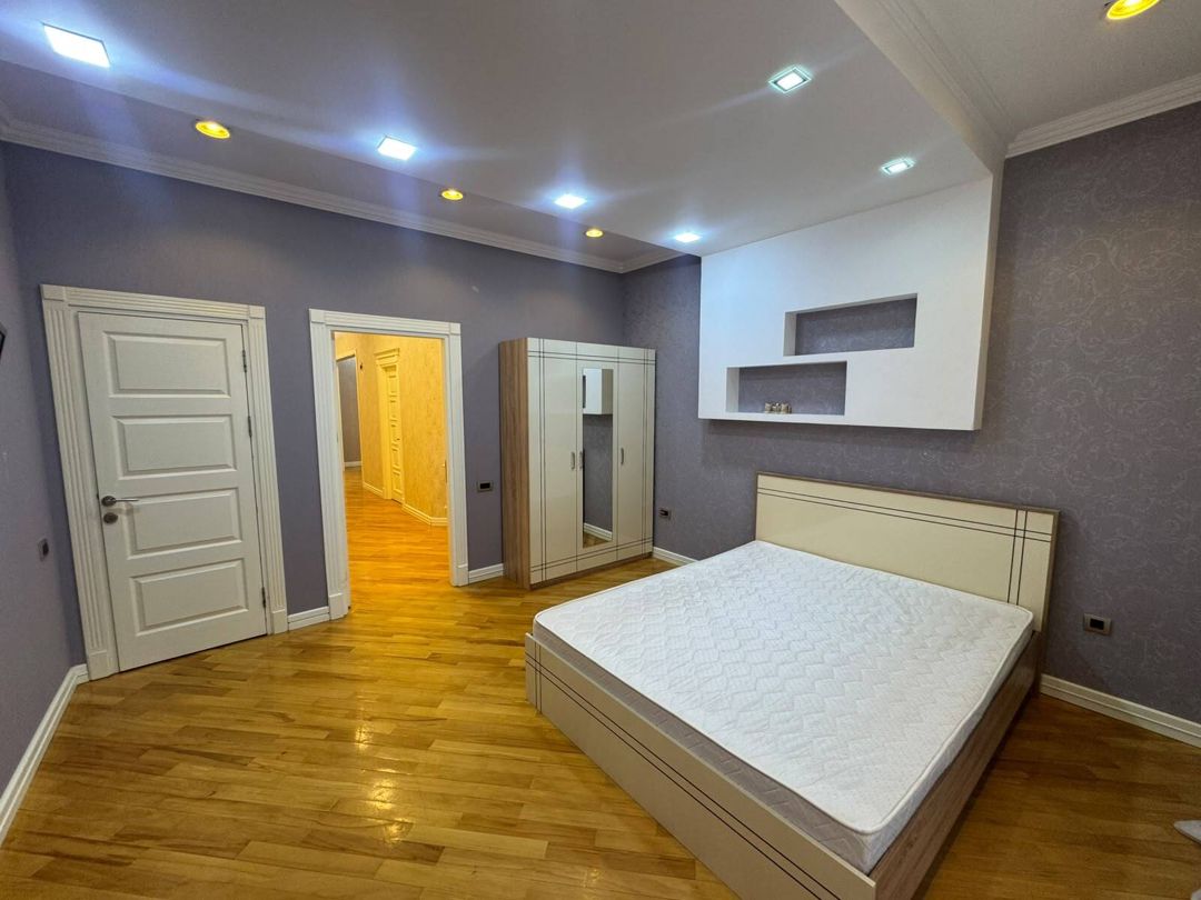 İcarəyə verilir 4 otaqlı yeni tikili 150 m² — Mənzil, Bakı (11)