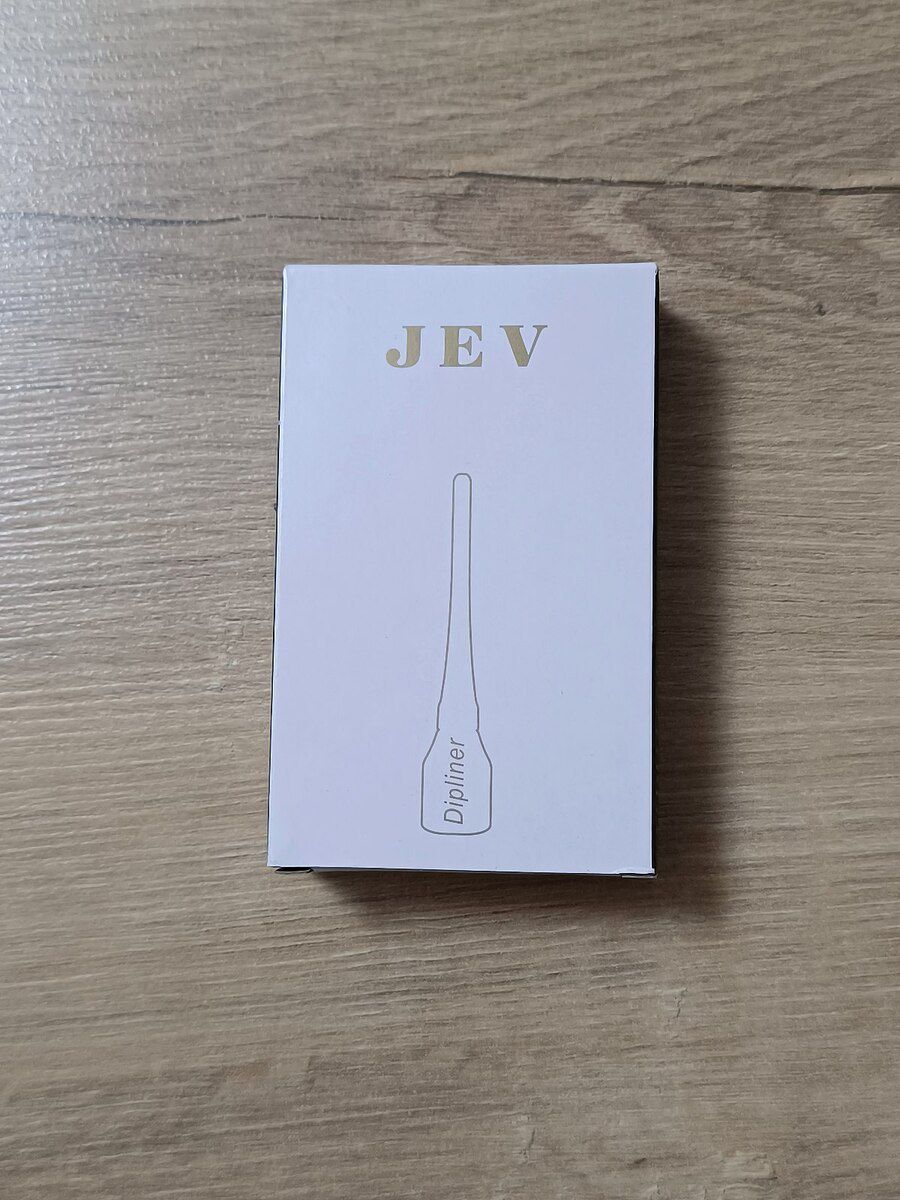 Layner JEV Dipliner — Şəxsi əşyalar, Bakı (7)