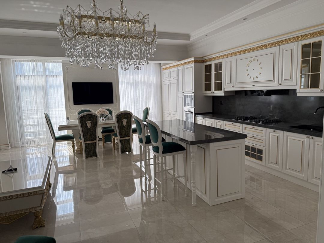 Satılır 5 otaqlı yeni tikili 330 m² — Mənzil, Bakı (8)