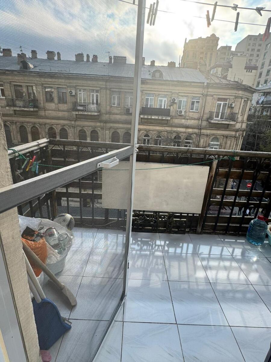 Satılır 2 otaqlı köhnə tikili 60 m² — Mənzil, Bakı (6)