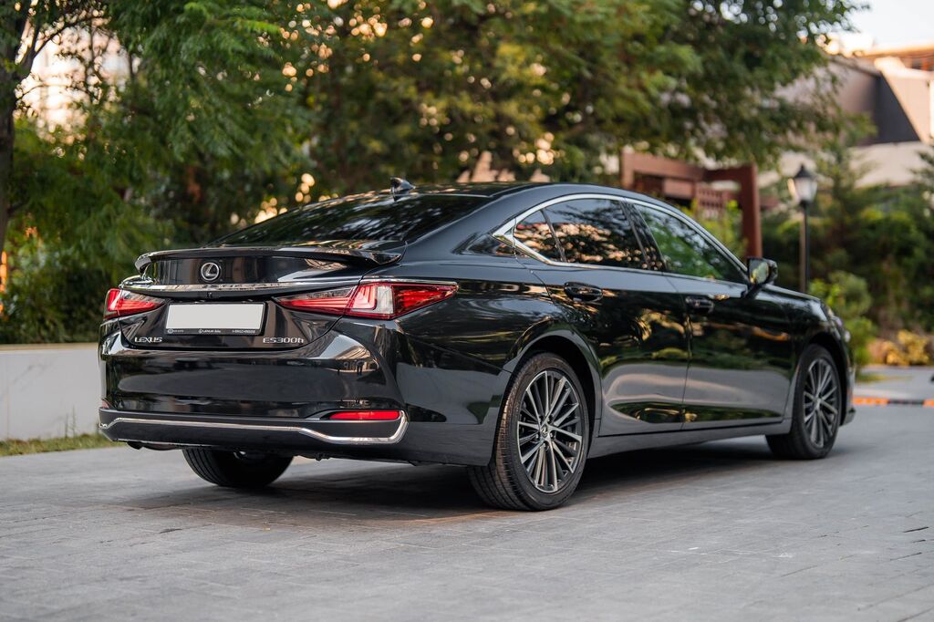 Lexus ES 300h, 2.5 L, 1.3 kWh, 2023 il, 19 000 km — Avtomobillər, Bakı (4)