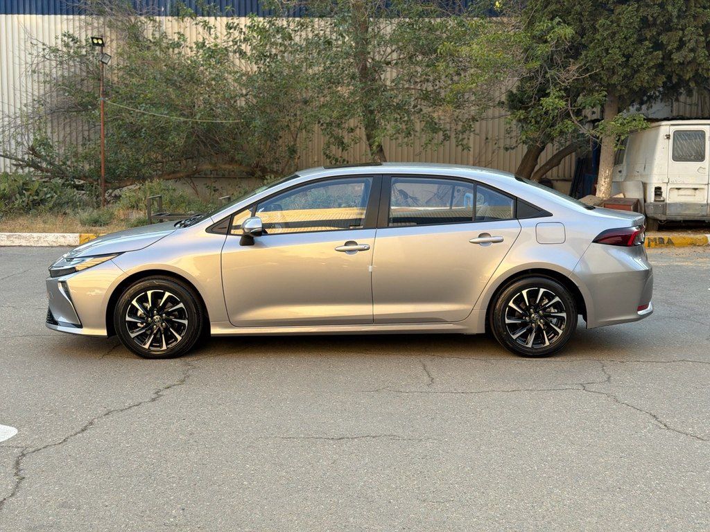 Toyota Corolla, 1.8 L, 0.85 kWh, 2026 il, yeni — Avtomobillər, Bakı (3)