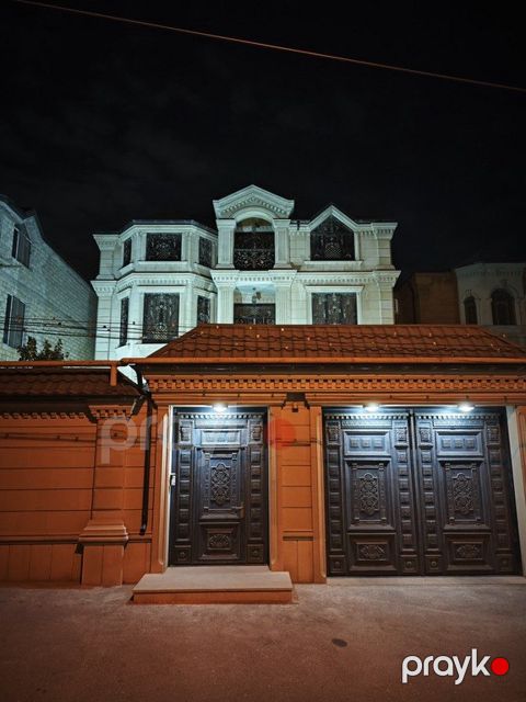 Satılır 7 otaqlı həyət evi/bağ evi 470 m²