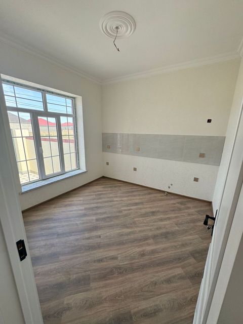 Satılır 3 otaqlı həyət evi/bağ evi 80 m² — Bakı
