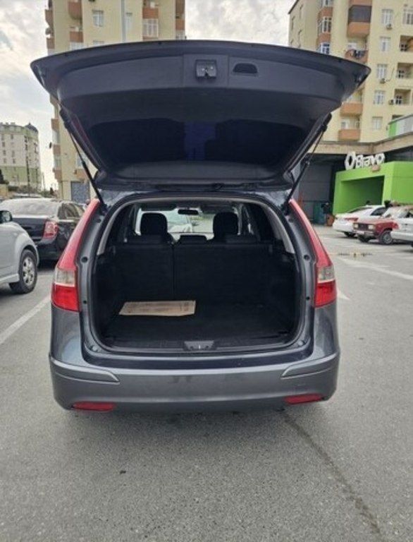 Hyundai i30, 1.6 L, 2010 il, 300 000 km — Avtomobillər, Bakı (5)